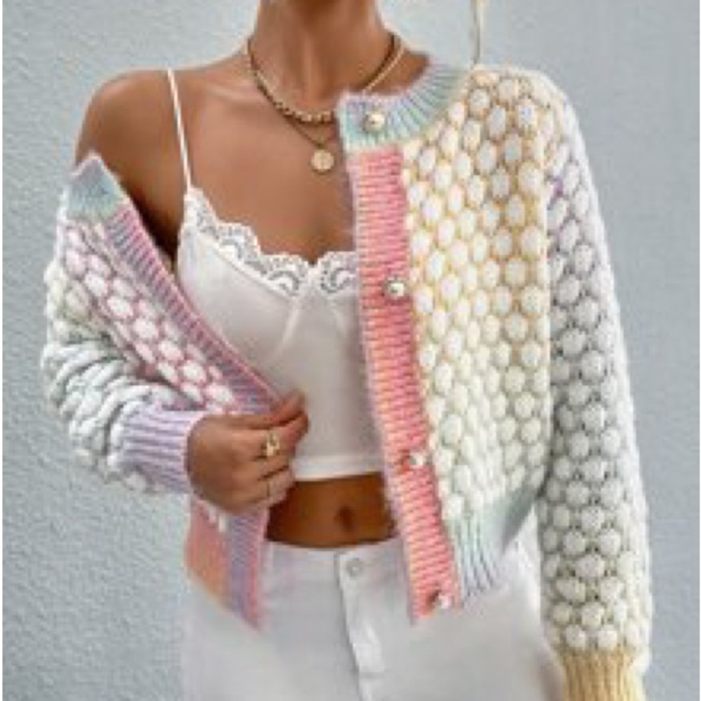 5/$25 🤍SHEIN Rainbow Boxy Cardigan